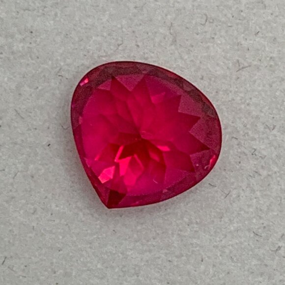 DAZZLING Certified Pear Ruby Gemstone - Picture 11 of 14